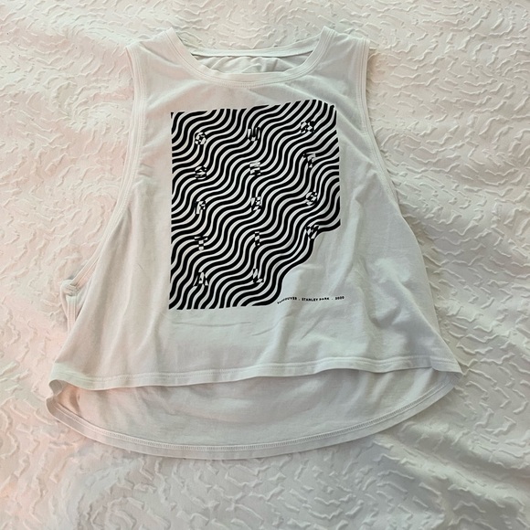 Lululemon Cut Back Crop Tank - Picture 2 of 4